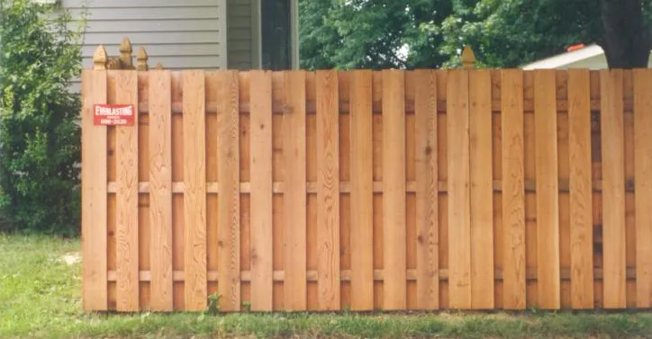 shadow-box-custom-wood-residential-fence